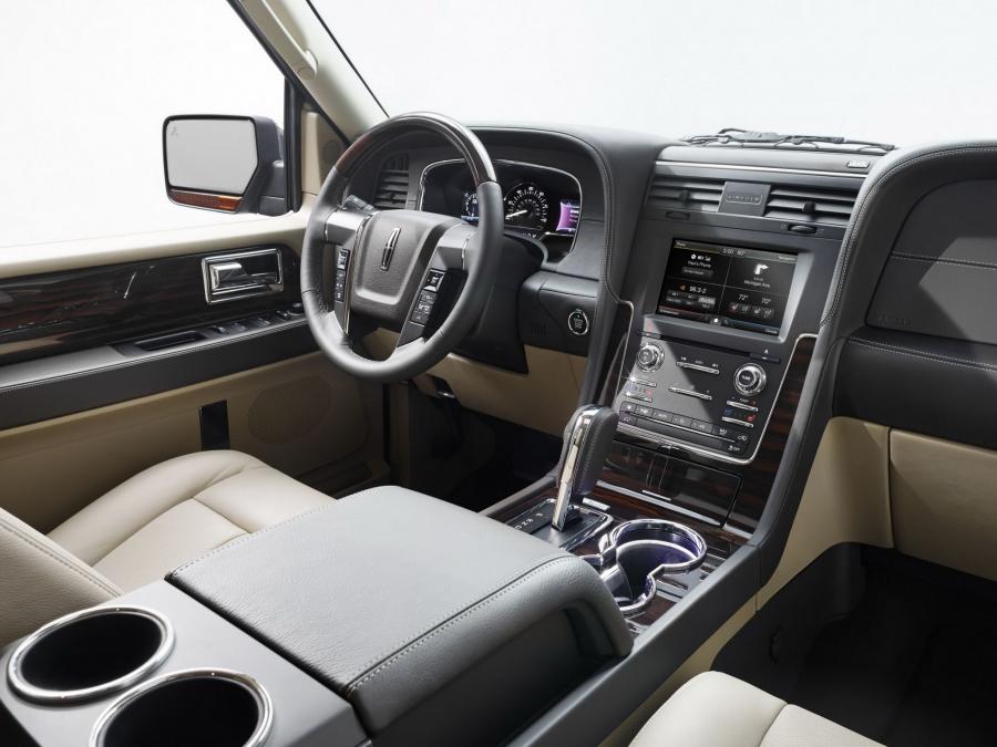  Lincoln Navigator 2014 года  (фото 6 из 61)